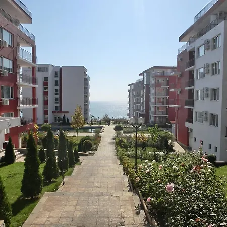 Panorama On Complex With Pools And Beach, Apartamento