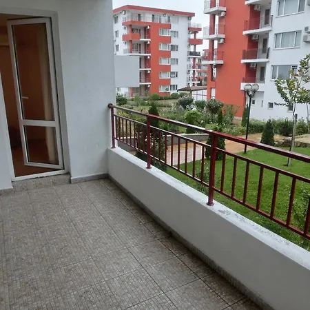 Apartment Panorama On Complex With Pools And Beach,